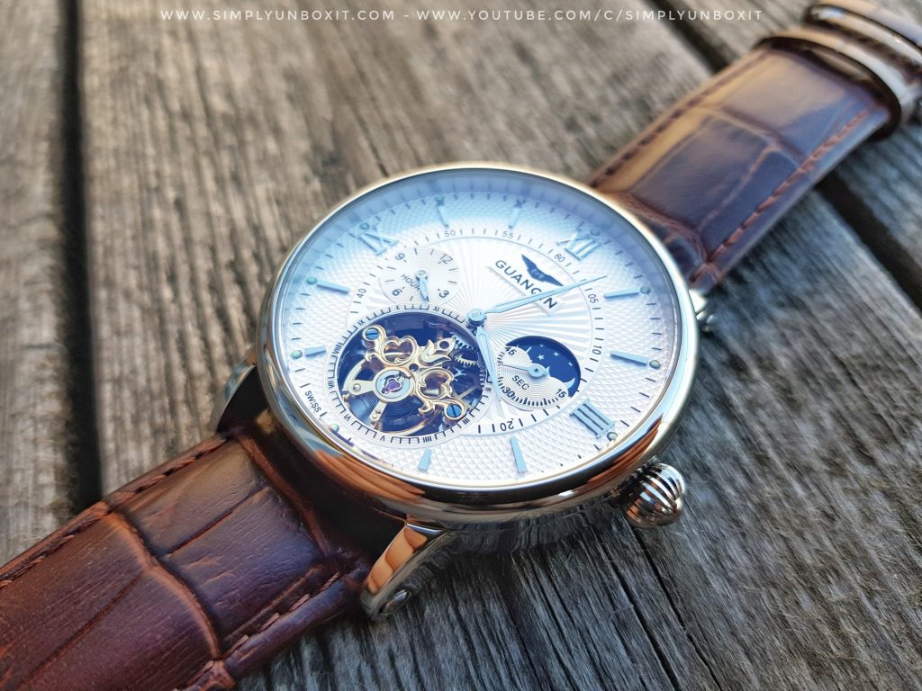 A beautiful GUANQIN automatic watch! GJ16036